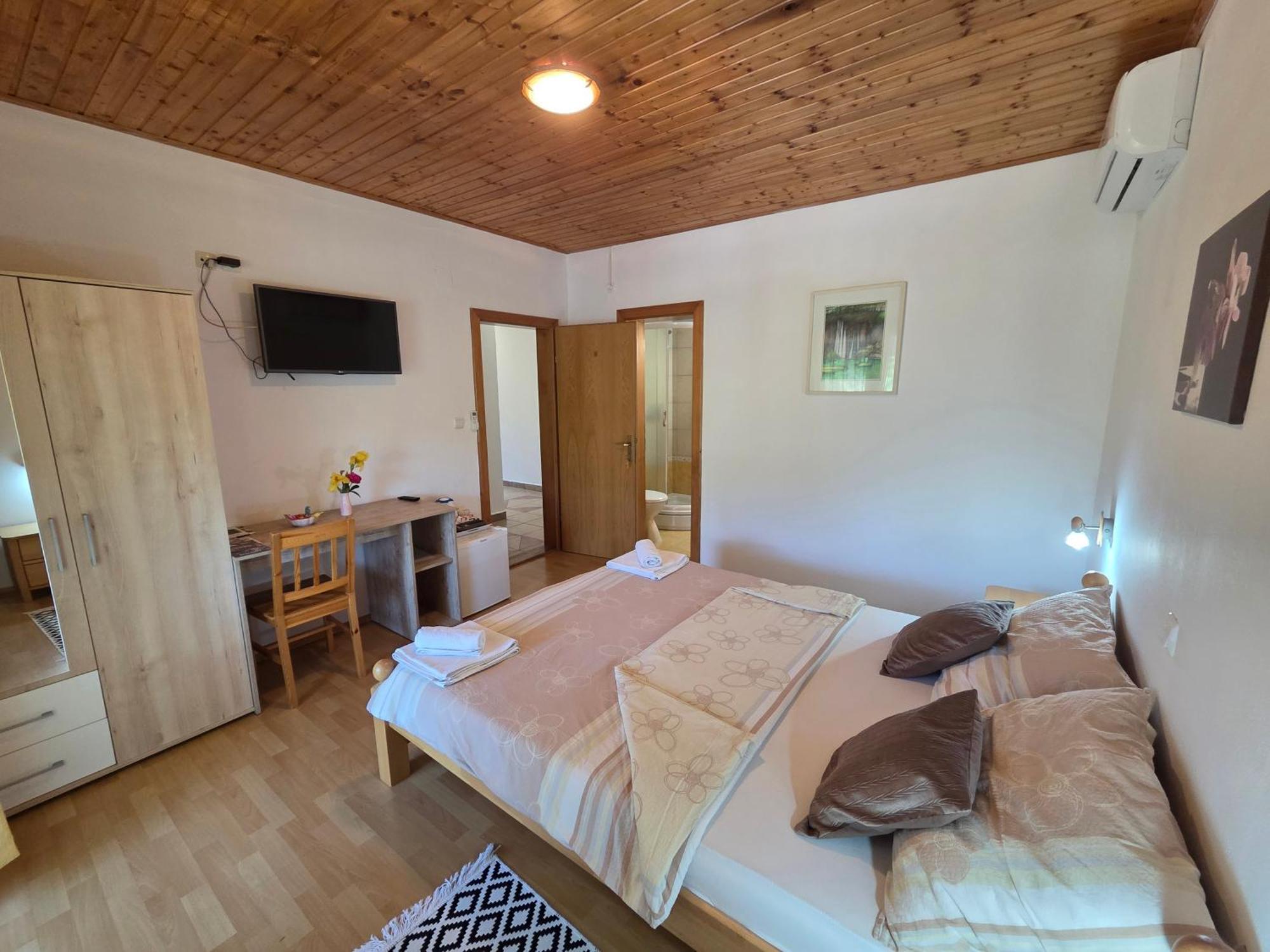 Apartman & Sobe Orhideja Смолянац Экстерьер фото