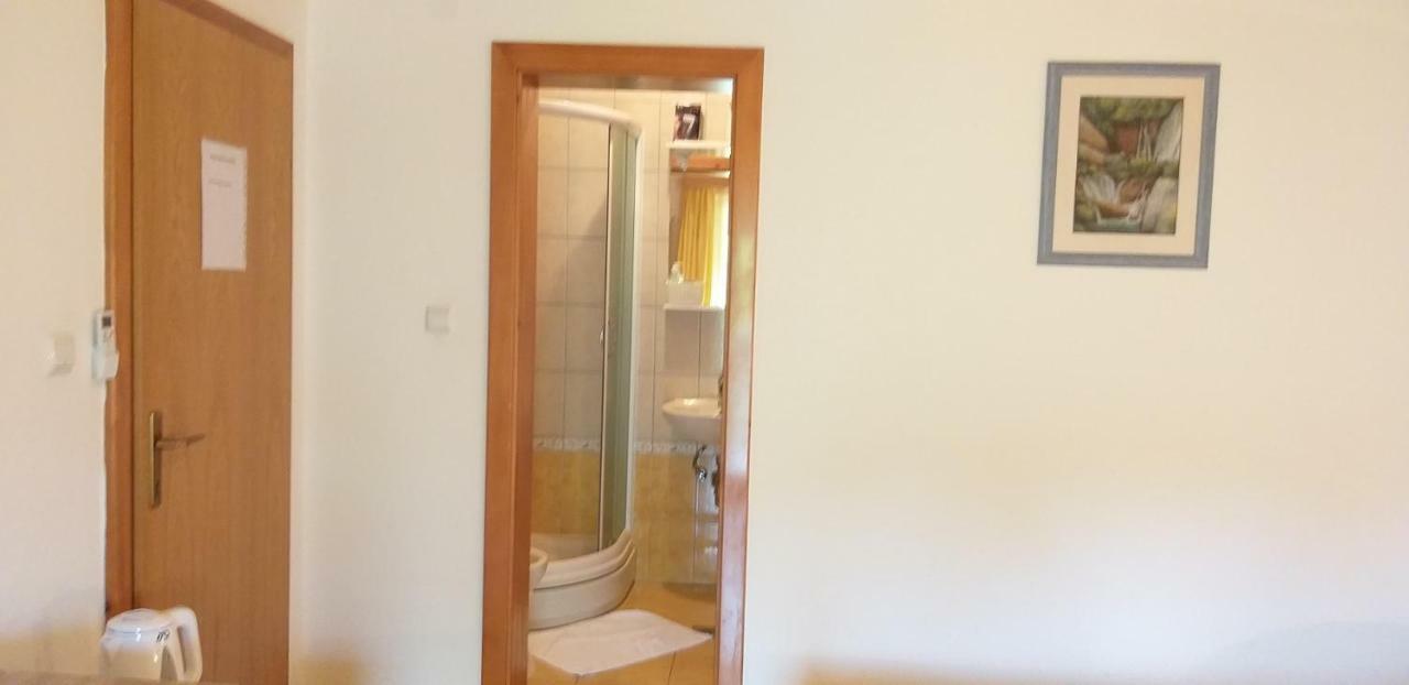 Apartman & Sobe Orhideja Смолянац Экстерьер фото